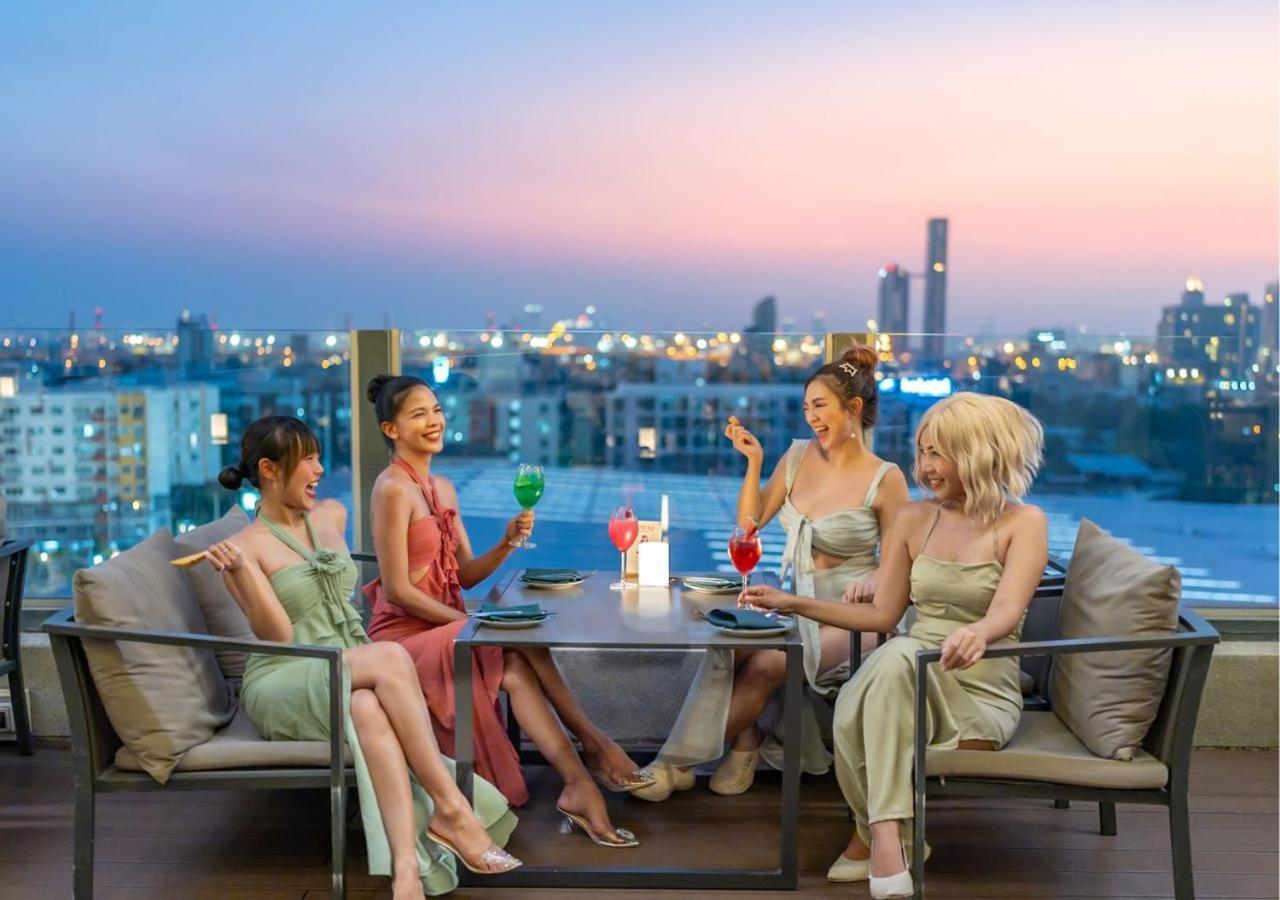 فندق أفاني سوكومفيت بانكوك المظهر الخارجي الصورة Skyline Bar